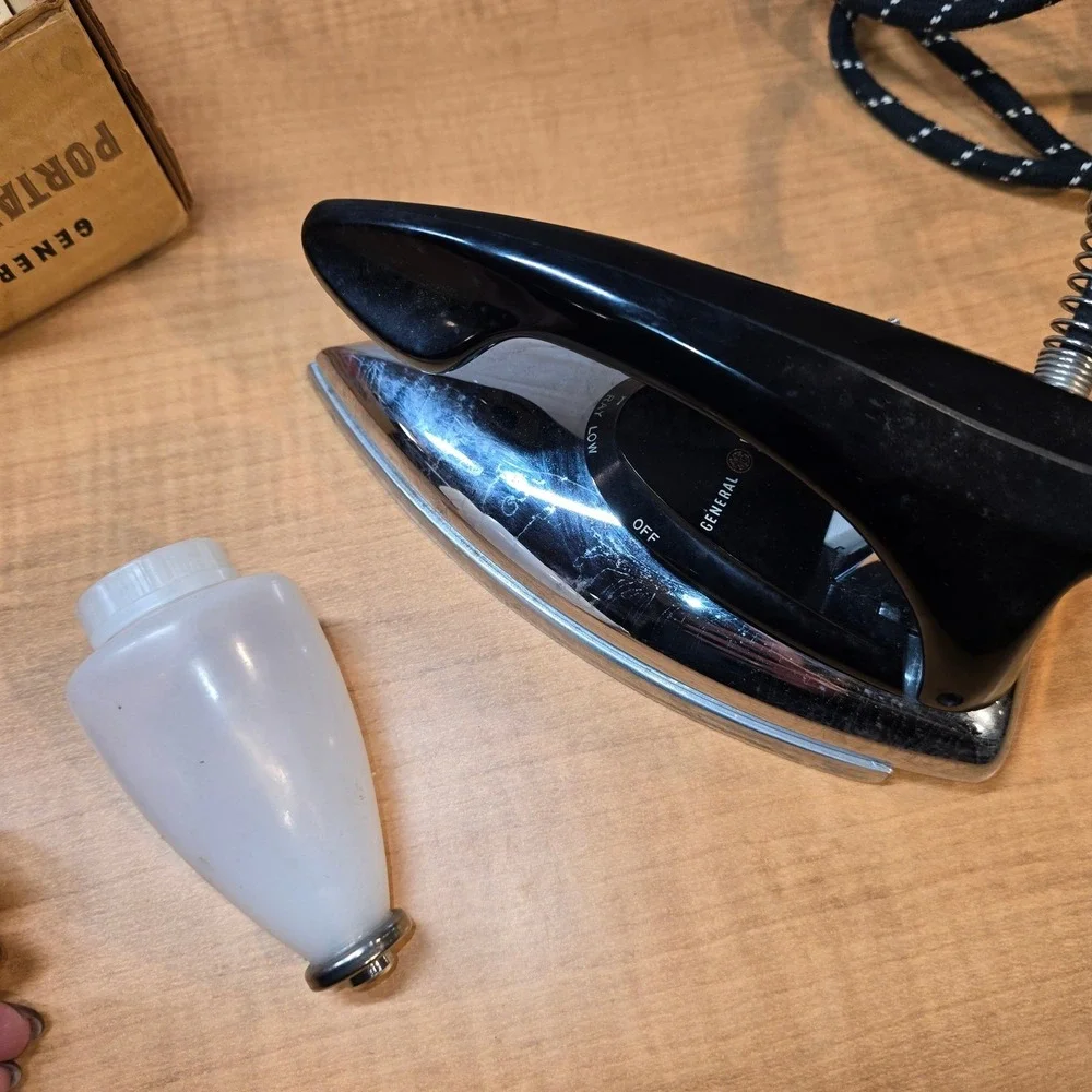 Vintage‎ GE Portable Steam Iron Manual Iron Warranty with box TESTED WORKS!